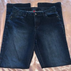 Jennifer Lopez bootcut Jean